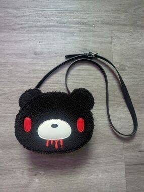 NEW! Gloomy Crossbody Bag